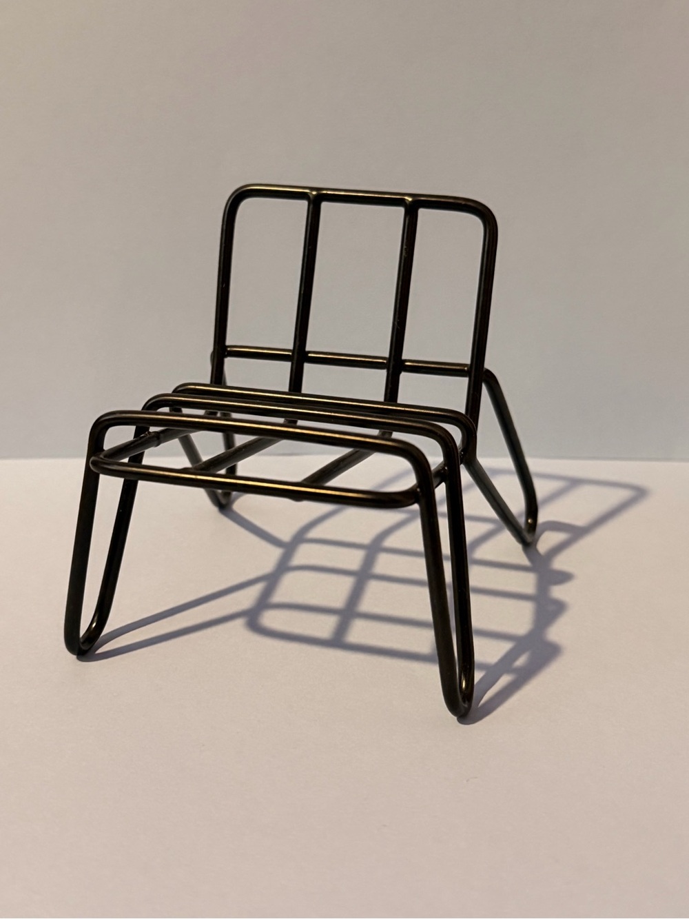 Cell phone holder Mini Metal Wire Chair - Black
